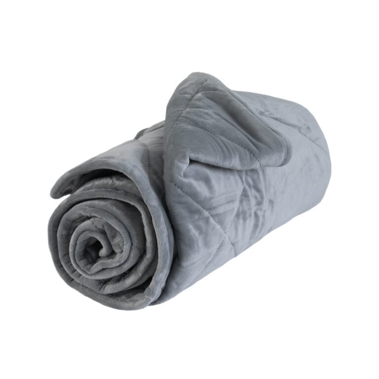 pm4a pf microplushquiltedblanket xl gray ecomm 01.jpg